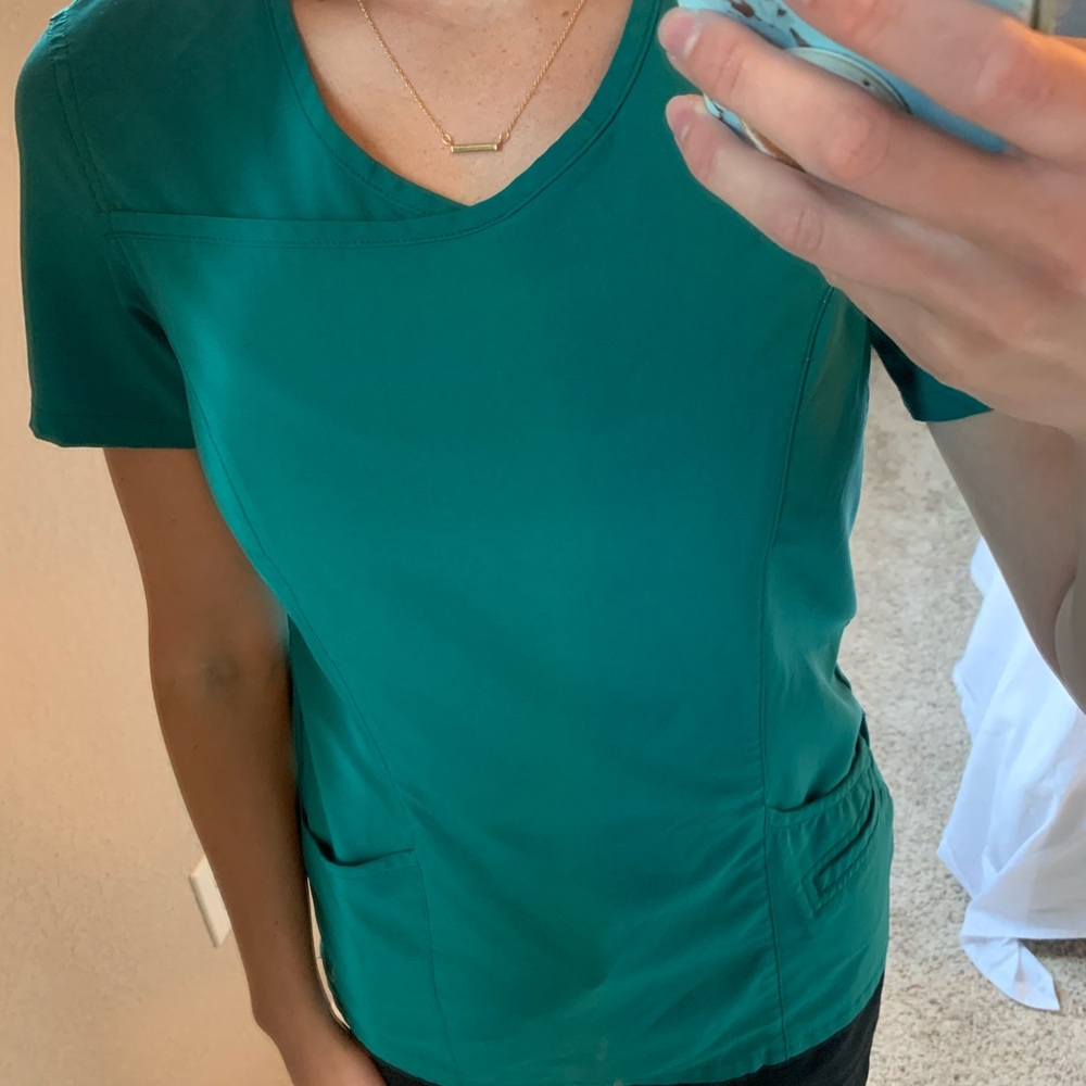 Urbane Scrub Top - Small